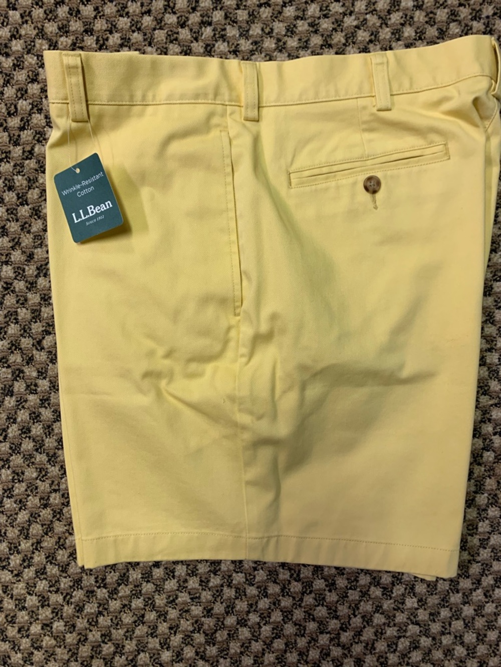 L.L. Bean Men's Butter Yellow Flat-Front Cotton Shorts